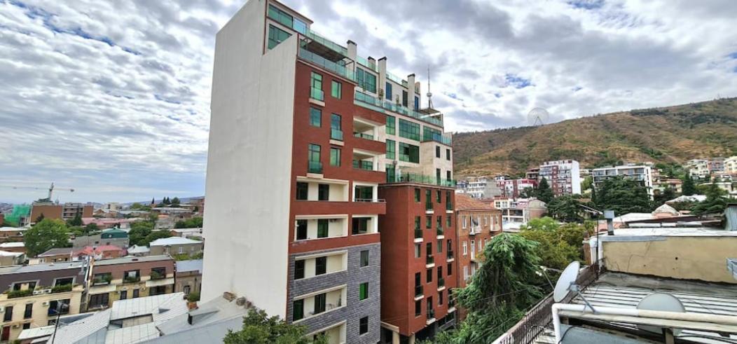 Duplex Apartment In The City Center Tbilisi Esterno foto